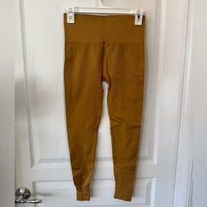 SET Active Brown Leggings